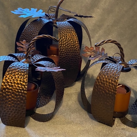 Hammered Copper Pumpkins - Picture 2 of 5